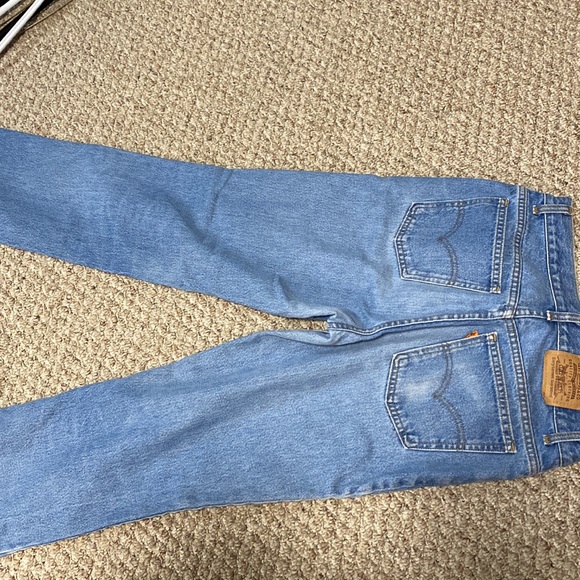 Levi Strauss Jeans - Picture 4 of 9